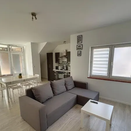 Gohysart 51b 1 Bruxelles-charleroi-airport *