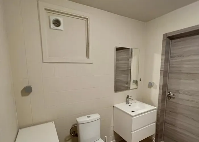 Gohysart 51b 1 Bruxelles-charleroi-airport Charleroi