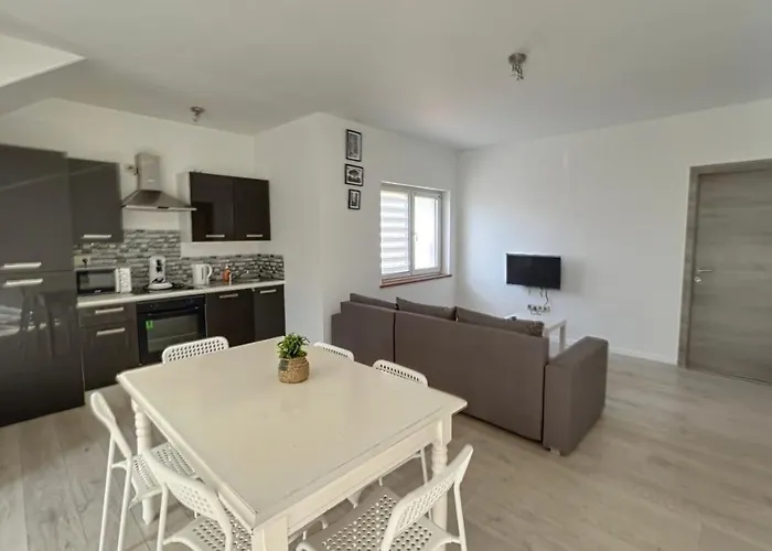 Gohysart 51b 1 Bruxelles-charleroi-airport * Charleroi